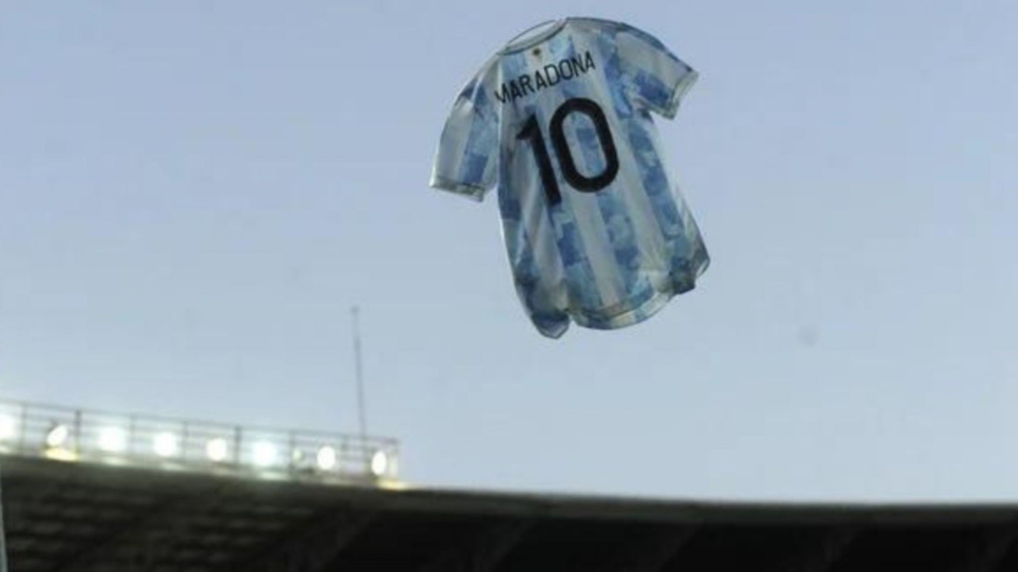 Concurso Nacional de escultura sobre Día del Futbolista